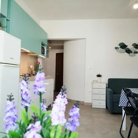 Apartment Bilocali Sepolcri Cartaginesi 178 Verso Sud